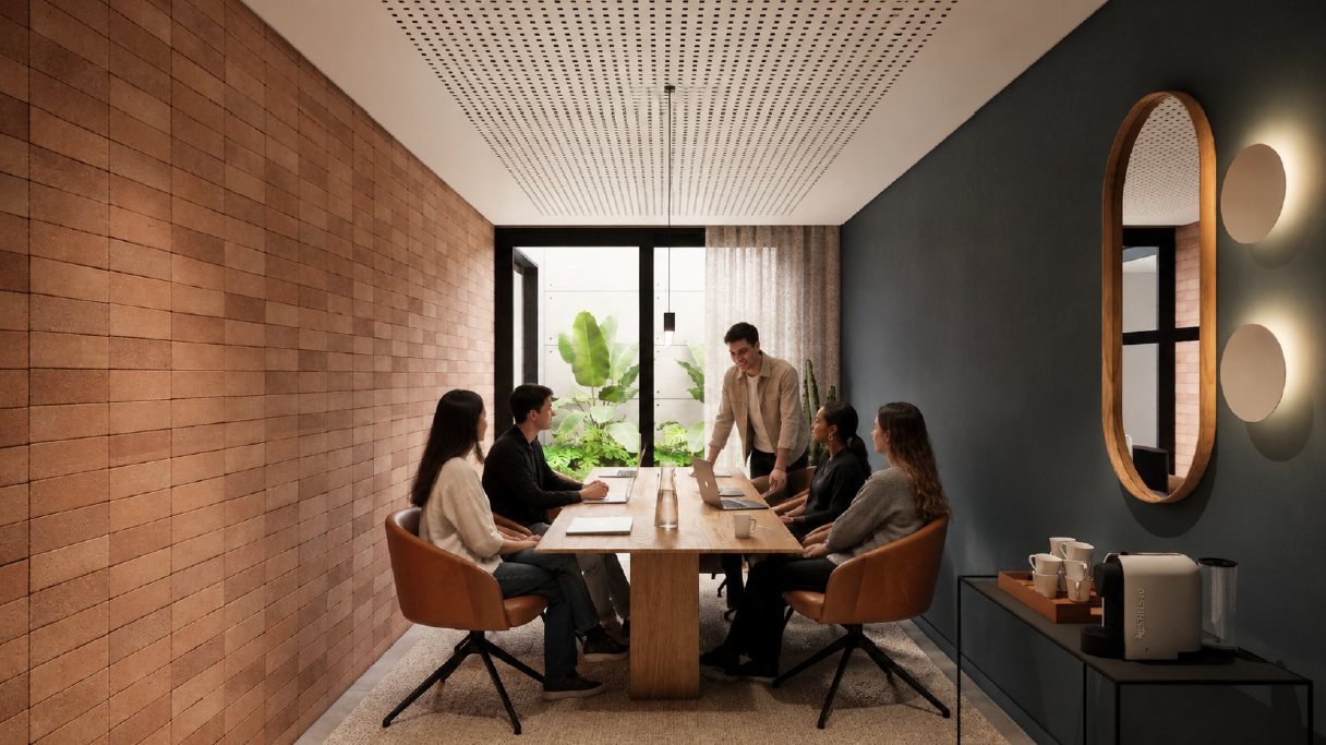 Sala de estudos com mesa compartilhada